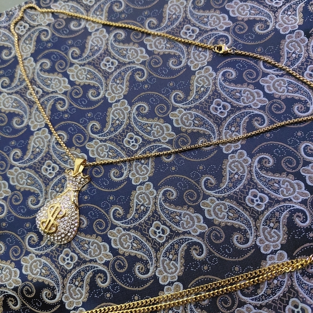 18K Gold Plated Money Bad Pendant Necklace With Crystals - Picture 13 of 15